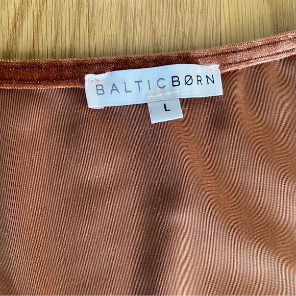 Baltic Born Meghan Velvet Wrap Maxi Dress size large - Picture 11 of 15